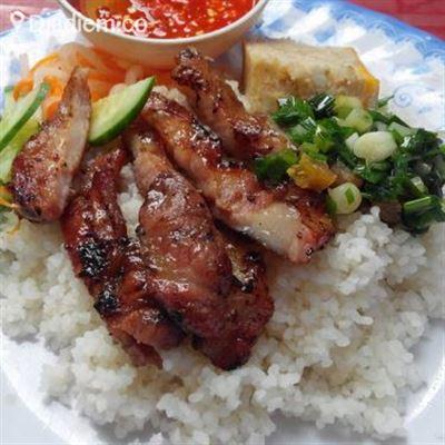 Thu Hồng – Cháo, Cơm Tấm & Bún Thịt Nướng