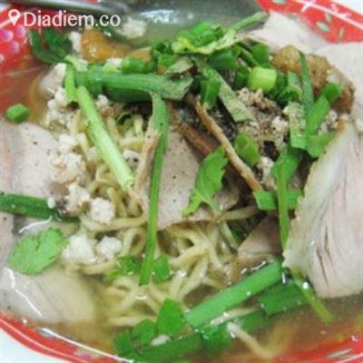 Tiệm Oanh – Hủ Tiếu Giò Heo